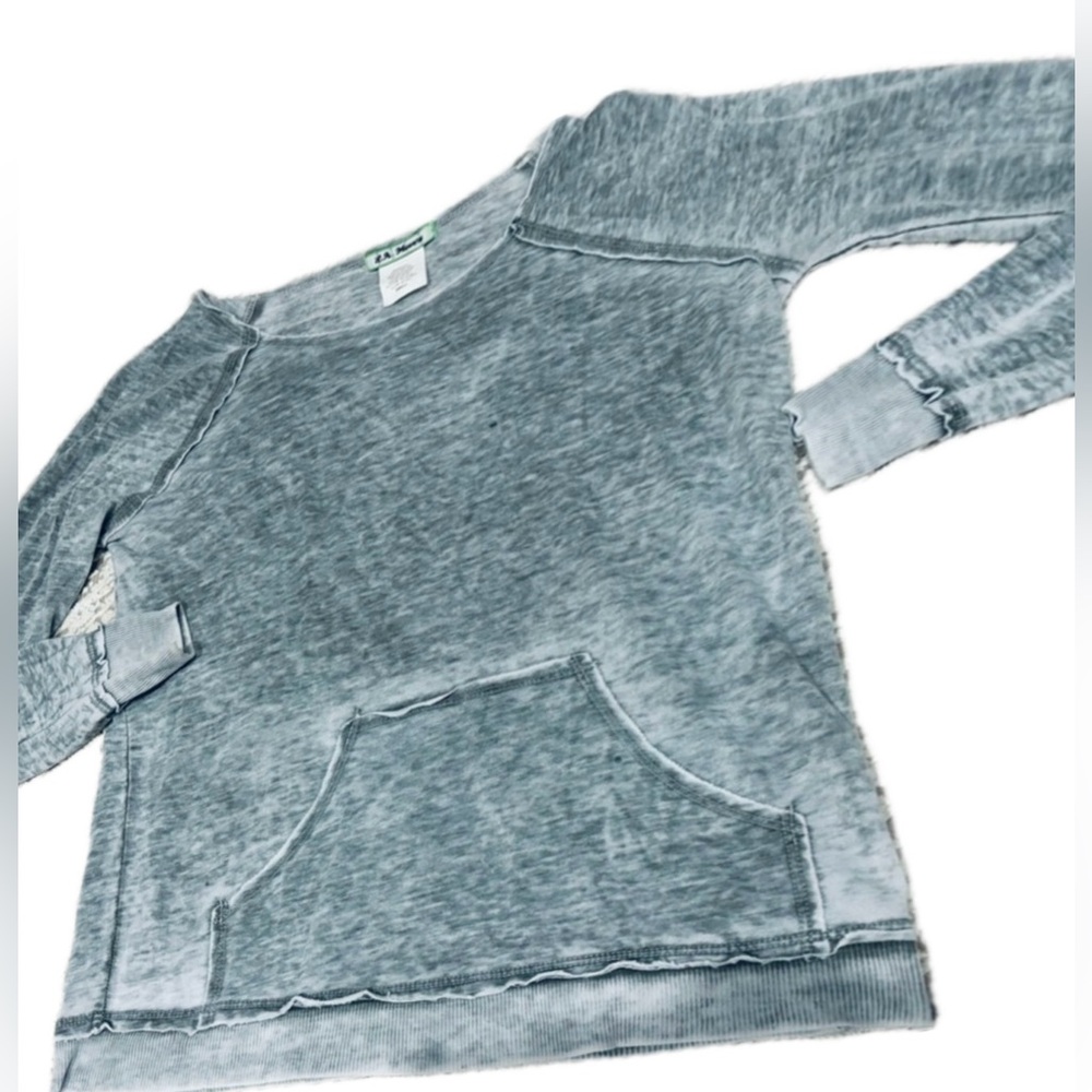 Burnt Out / Distressed Pullover.  Small - Picture 7 of 13